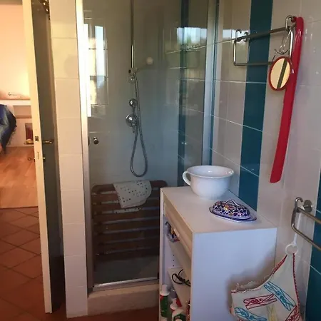 Panoramic Lake Apartment *
